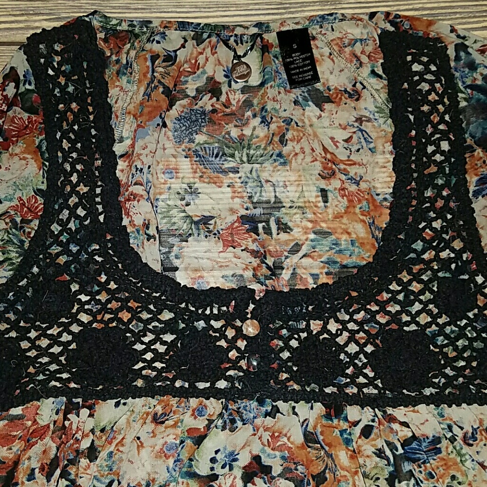 BKE Boutique boho top - Picture 2 of 7